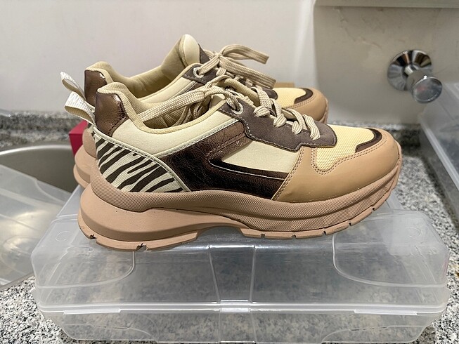 39 Beden altın Renk Nine West ayakkabı
