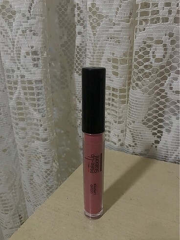ruj & lipstick