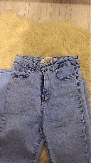 34 Beden mavi Renk Jean pantolon
