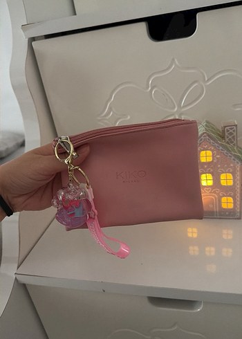 Kiko Milano Pembe Mini Makyaj Cantasi