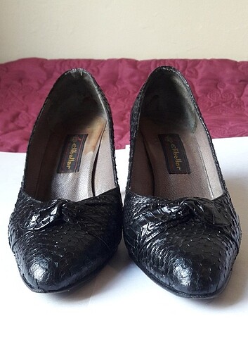 35 Beden siyah Renk Siyah yılan derisi kadın ayakkabısı 