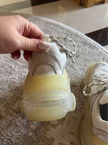 37 Beden beyaz Renk Balenciaga