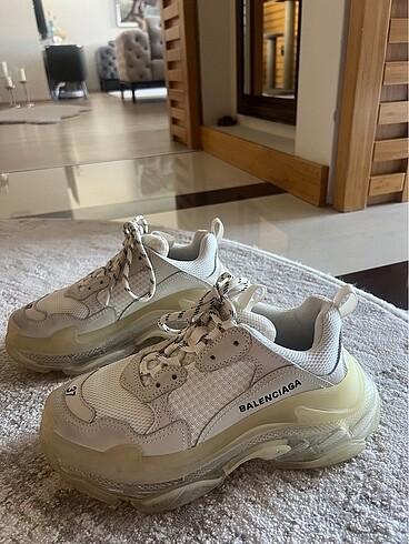 37 Beden Balenciaga