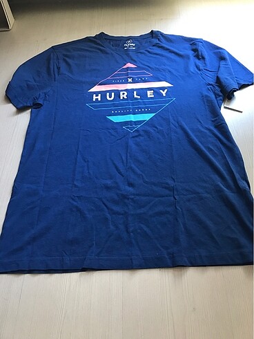 Hurley Tshirt