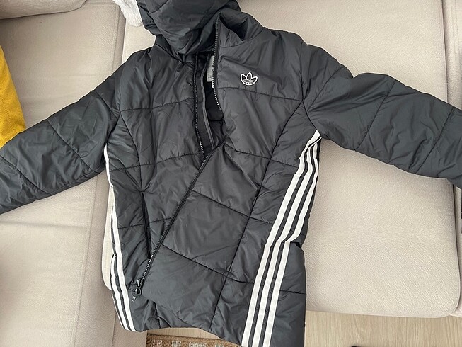 Adidas mont