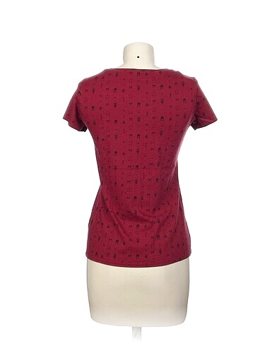 universal Beden Diğer T-shirt %70 İndirimli.