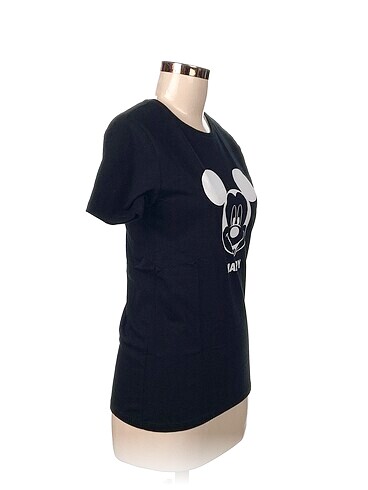 LC Waikiki LC Waikiki T-shirt %70 İndirimli.