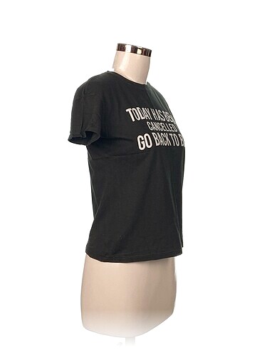 Bershka Bershka T-shirt %70 İndirimli.