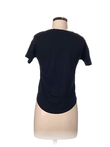 xs Beden Bershka T-shirt %70 İndirimli.
