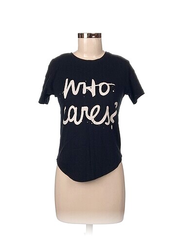Bershka T-shirt %70 İndirimli.