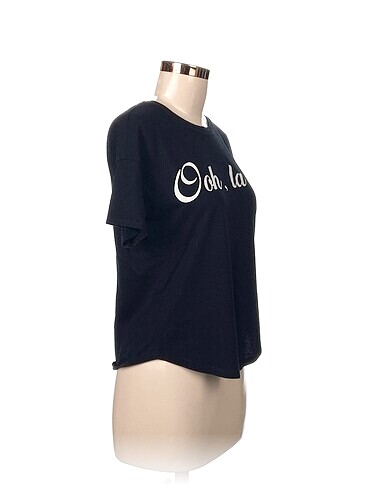 Bershka Bershka T-shirt %70 İndirimli.