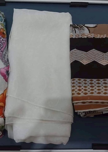 Tamamı sıfır ürün. 
67 tane tülbent - Görsel 3