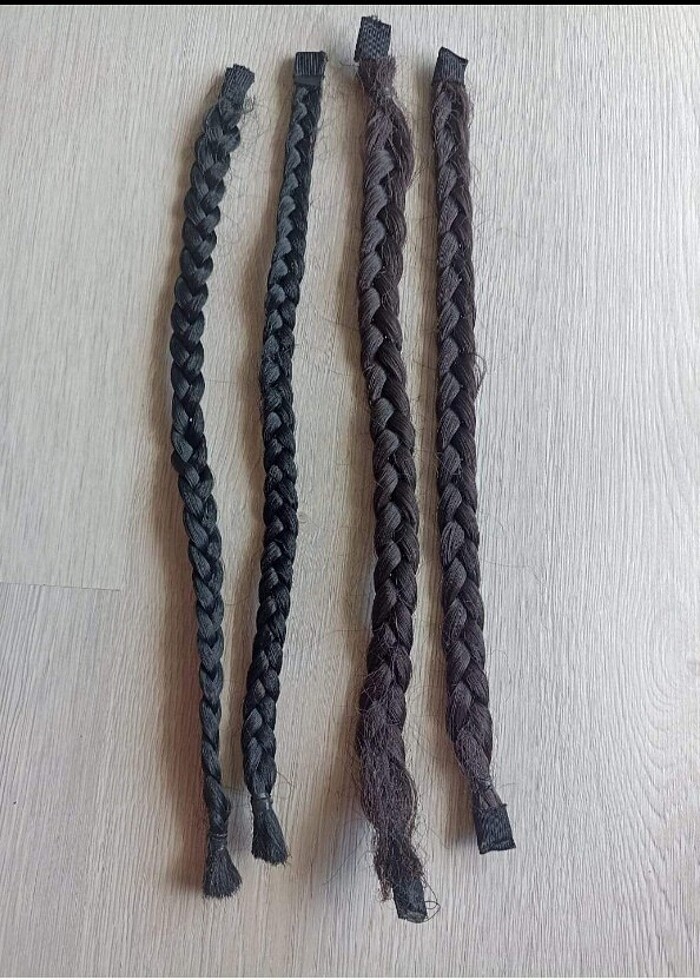 Topuz tutturma tokalı ve lastikli saçlar - Görsel 4