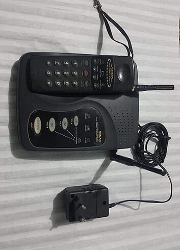 Telefonlar. Çalışmıyor olabilir. Dekor amaçlı kullanılabilir  - Görsel 2