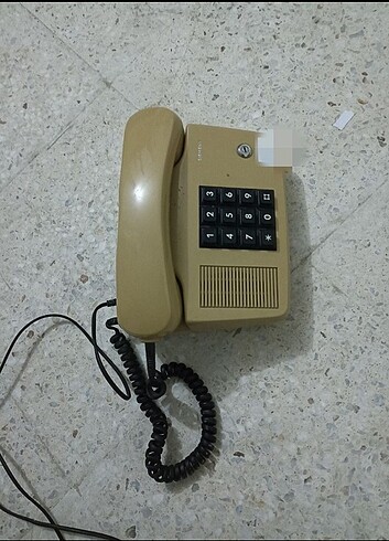 Telefonlar. Çalışmıyor olabilir. Dekor amaçlı kullanılabilir  - Görsel 5