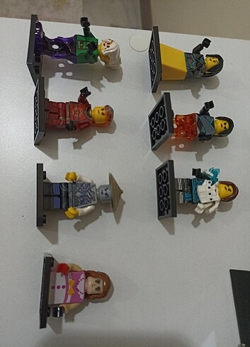  Lego mini figürler. 