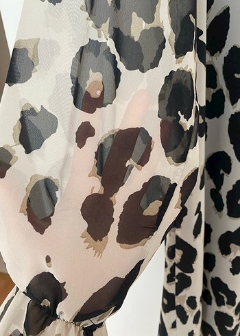 46 Beden gri Renk Gri Leopar Desenli Salaş Midi Tunik