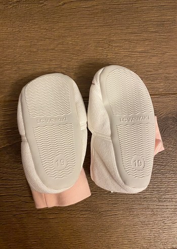 Nakışlı Beyaz Kız Çocuk Örgü Ev Terliği - Görsel 3