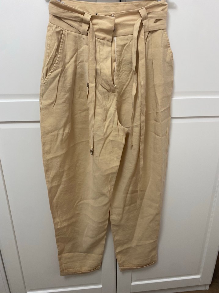 Bej Kemerli Rahat Kesim Pantolon - Görsel 4