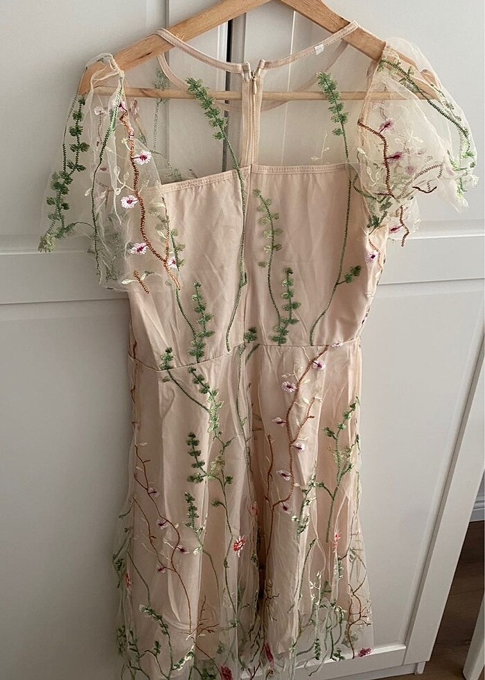 Midi Boy kısa tül kollu şık elbise - Görsel 2