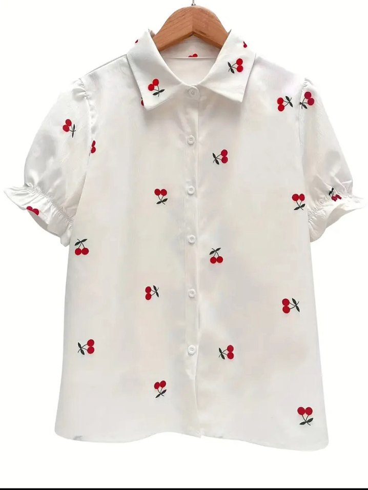 Kiraz Çiçeği Baskılı Beyaz Kısa Kollu Kadın Gömlek - Görsel 3