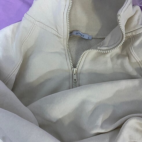 s Beden beyaz Renk Addax bej fermuarlı yakalı crop sweatshirt kısa lastikli