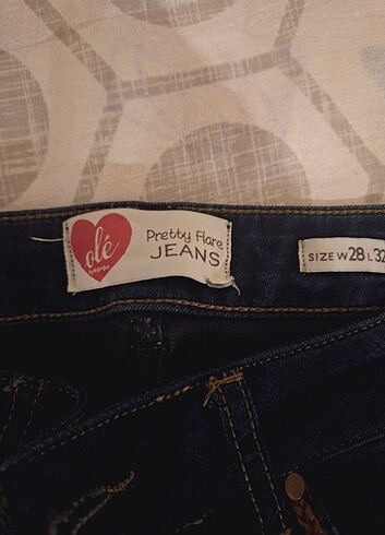 28 Beden flare jean