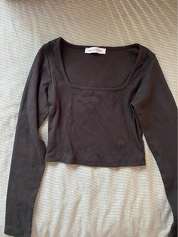 urban outfitters uzun kollu crop