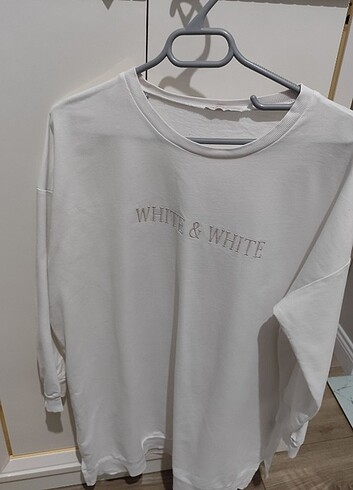 Beyaz tesettür sweat tunik