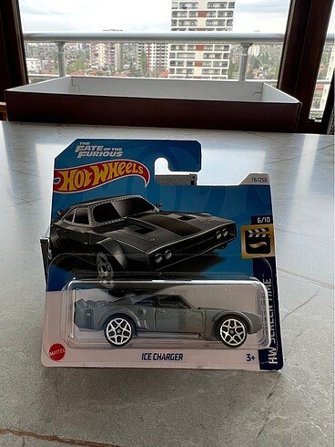 Hotwheels Ice Charger
