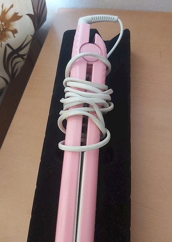 Beden Pembe Pastel Saç Düzleştirici
