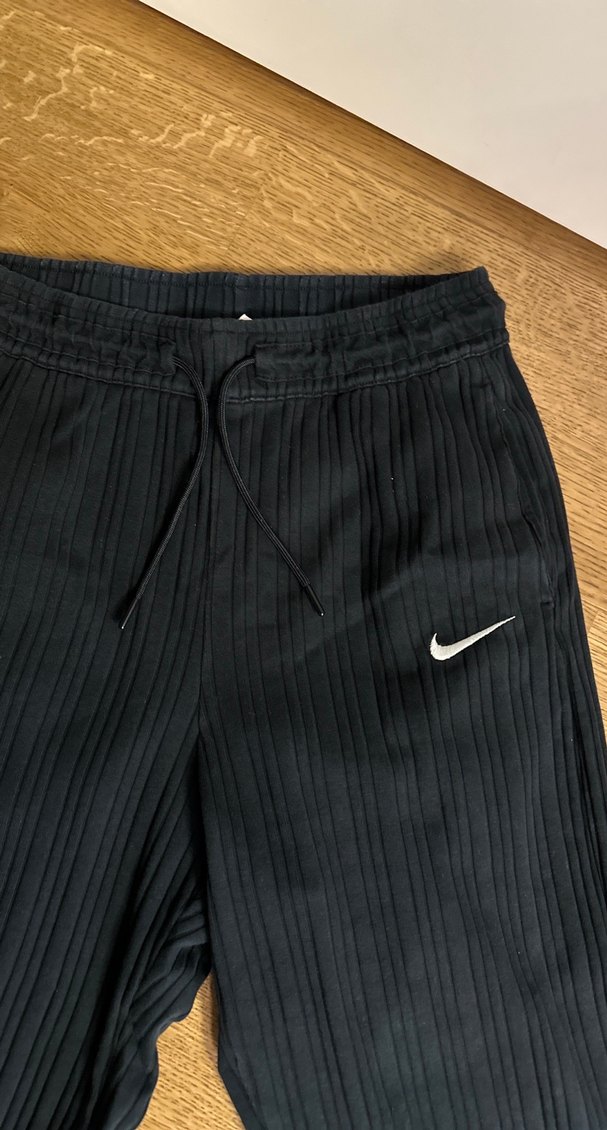 Nike Siyah Kadın fitilli Pantolon - Görsel 2