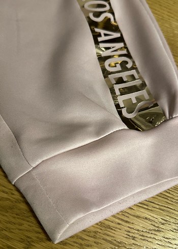 GUESS TOZ PEMBE EŞOFMAN ALTI - Görsel 3