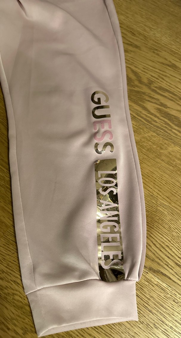 GUESS TOZ PEMBE EŞOFMAN ALTI - Görsel 2