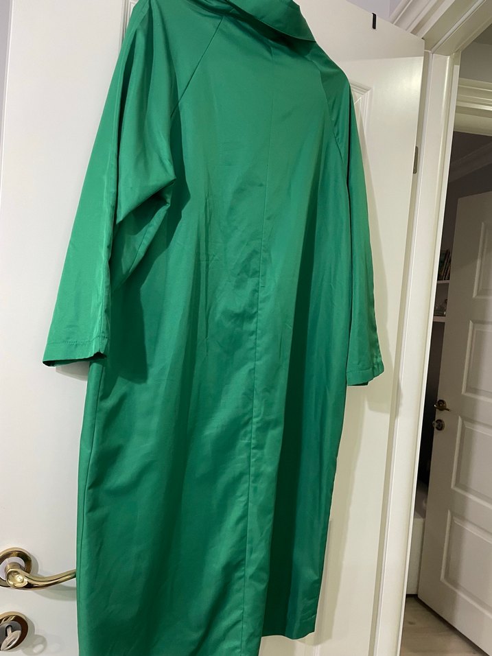 Uzun Yeşil Kadın Yağmurluk Fermuarlı - Görsel 5