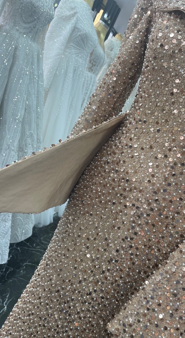 Bej Parlak Drapeli Uzun Abiye Elbise - Görsel 4