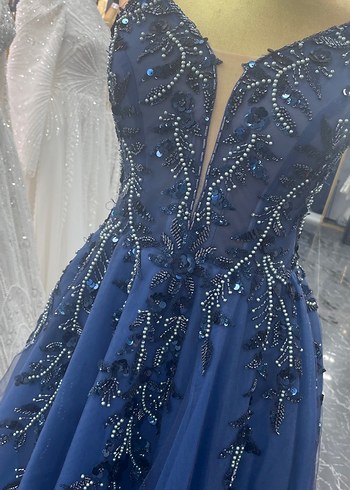 Boncuk İşlemeli Lacivert Uzun Abiye Elbise SATILIK - Görsel 2