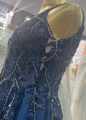 Boncuk İşlemeli Lacivert Uzun Abiye Elbise SATILIK - Görsel 4