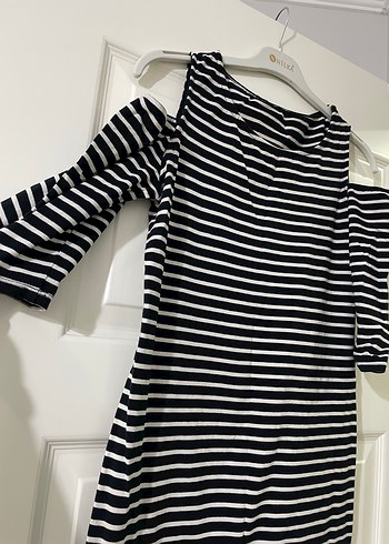 Çizgili Uzun Siyah Elbise - Görsel 2