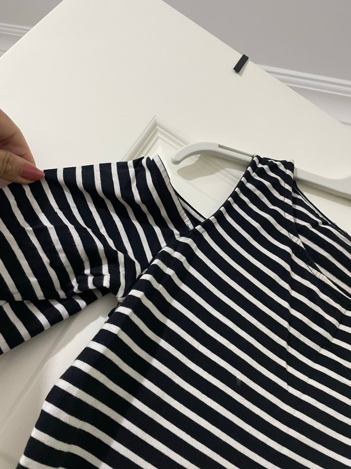 Çizgili Uzun Siyah Elbise - Görsel 3