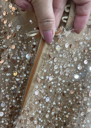 Uzun Kollu Parlak Kahverengi Payetli Abiye Elbise - Görsel 6