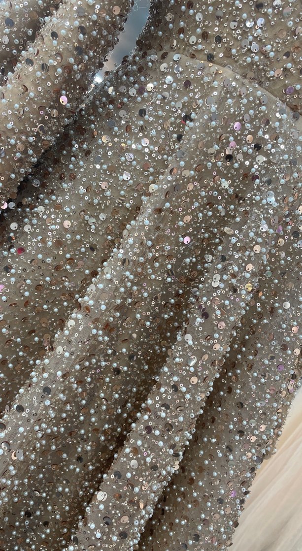 Uzun Kollu Parlak Kahverengi Payetli Abiye Elbise - Görsel 2