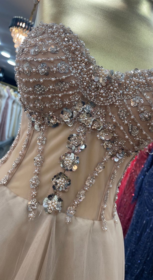 İnci İşlemeli Straplez Uzun Abiye - Görsel 3