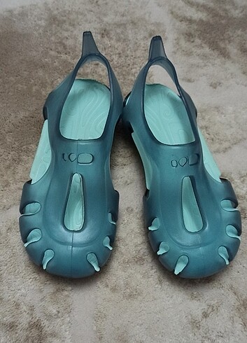 Decathlon 24 numara nabaiji marka bebek deniz ayakkabısı 