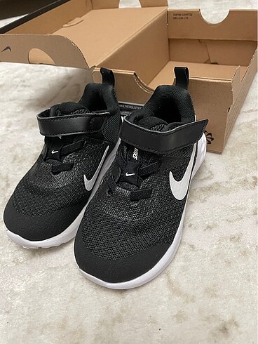 23 numara Nike spor ayakkabı