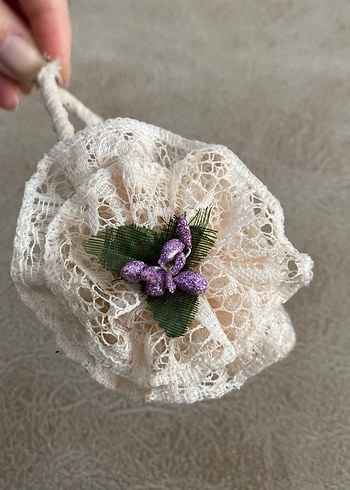 Beyaz Dantel Çiçekli Çocuk Taç - Görsel 2