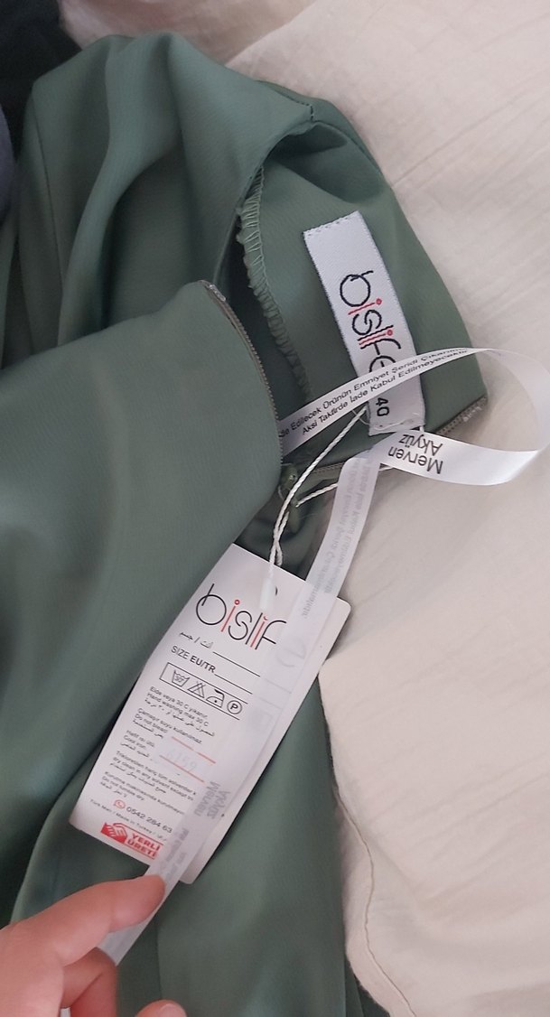 yesil saten abiye - Görsel 2