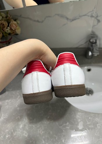 38 Beden beyaz Renk Beyaz Kırmızı Adidas Samba Spor Ayakkabı