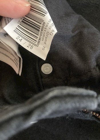 28 Beden Siyah Regular Fit Midi Kadın Kot Pantolon
