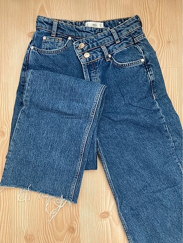 Mango jean
